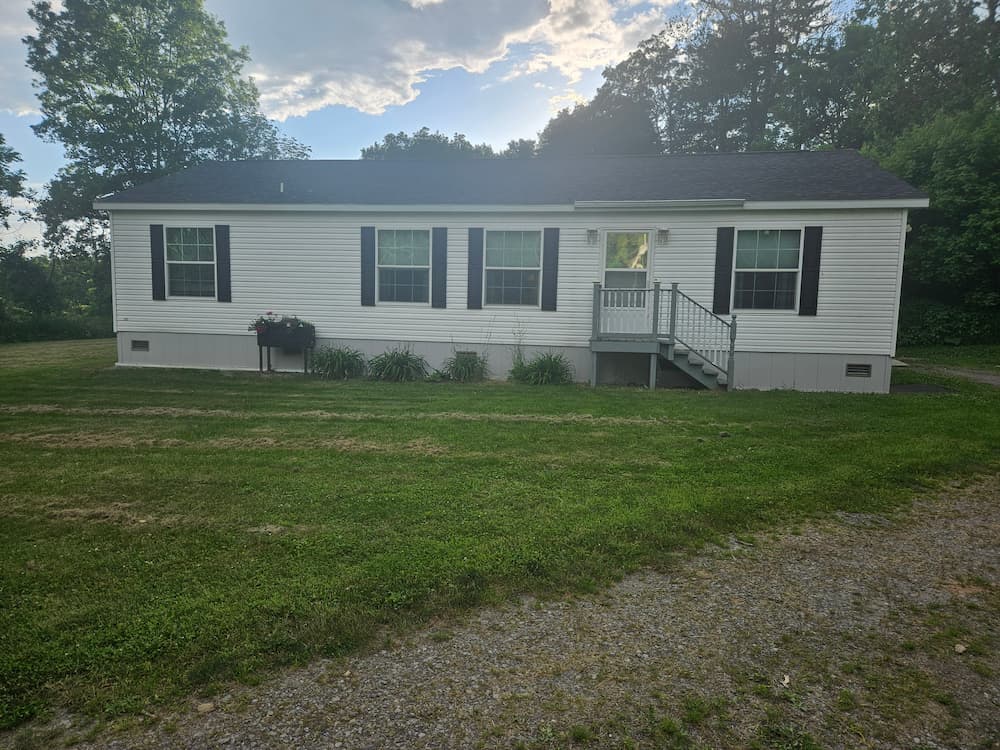 Family-friendly Country Hollow for rent near Fort Plain